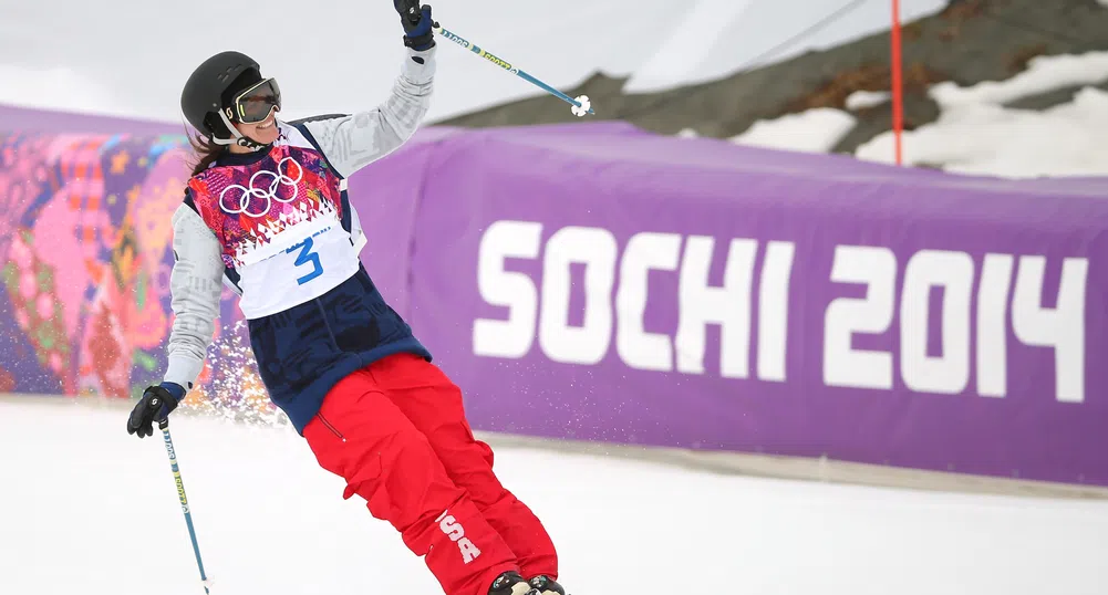 Американска скиорка няма пари, в Сочи е с дрехи на заем