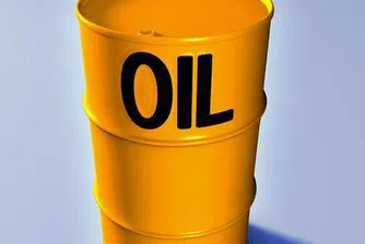 Петролът отново в подножието на 100 долара за барел