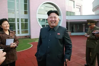 Ким Чен Ун разгледа подозрително празно сиропиталище