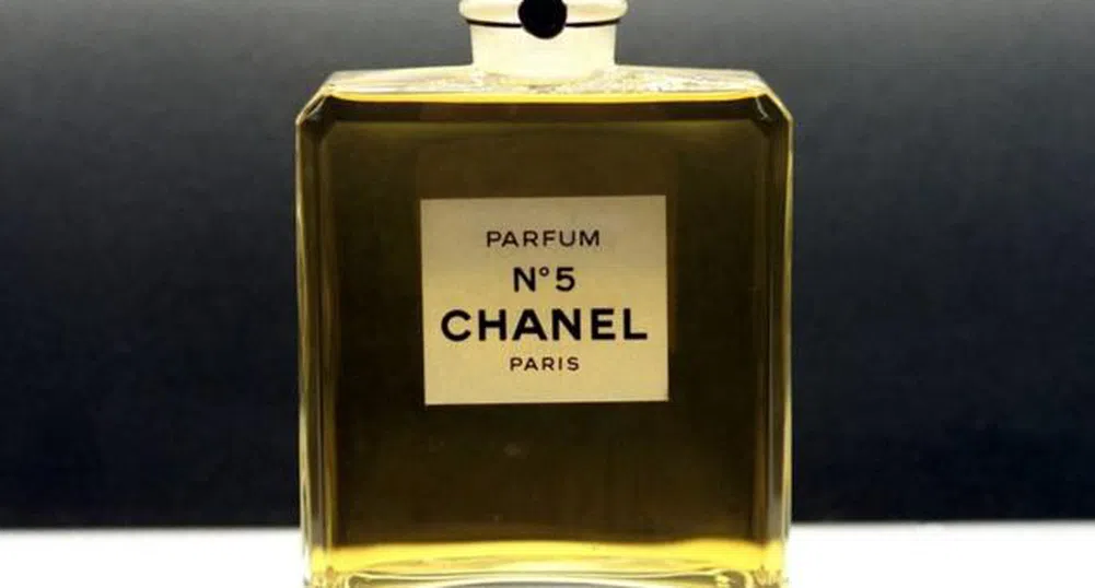 Най-продаваните луксозни дамски и мъжки парфюми