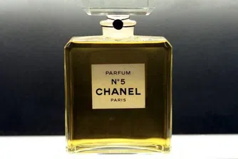 Най-продаваните луксозни дамски и мъжки парфюми