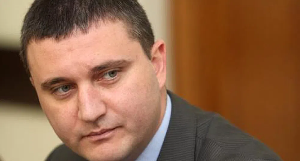Горанов: БФБ ни интересува по-малко от черешовия пазар в Кюстендил