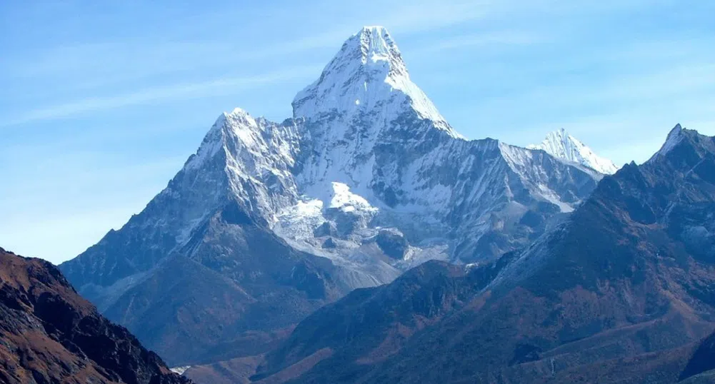 Колко струва изкачване на Еверест?