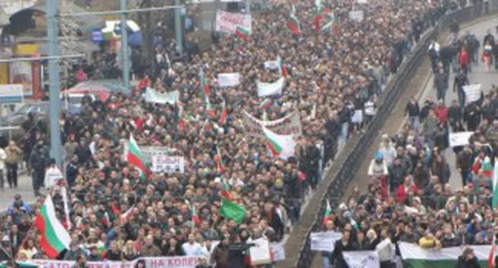 Над 200 провокатори отклонени от снощния протест в столицата