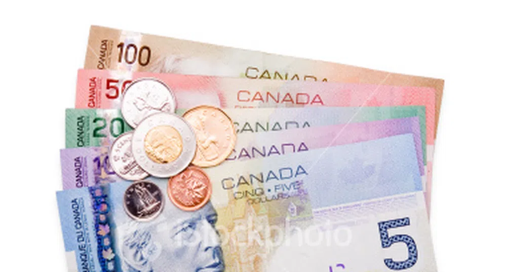 Канадският долар - нов спасителен остров