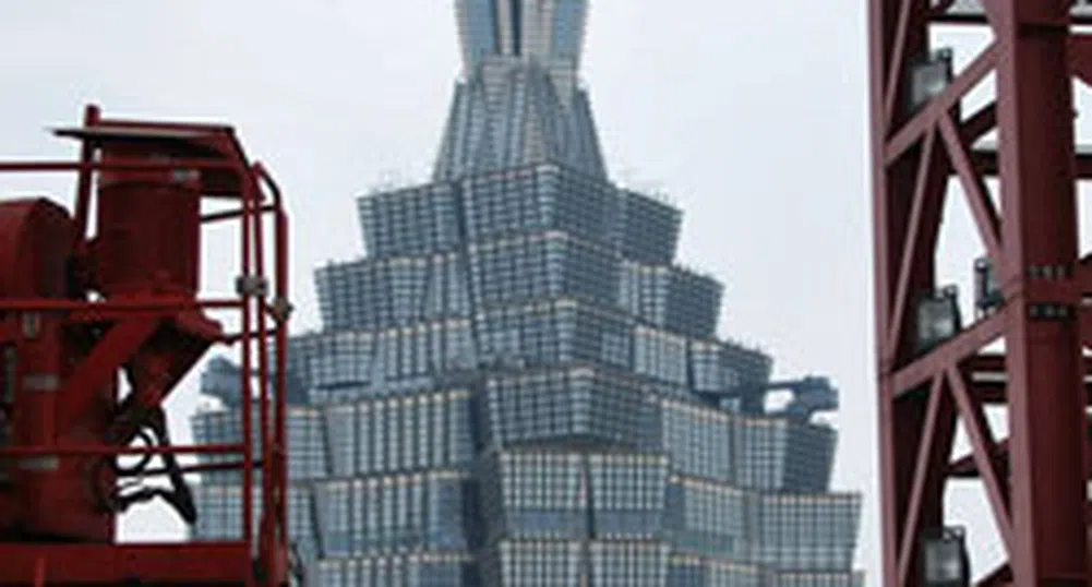 Най-високата сграда в Китай мина 500 м