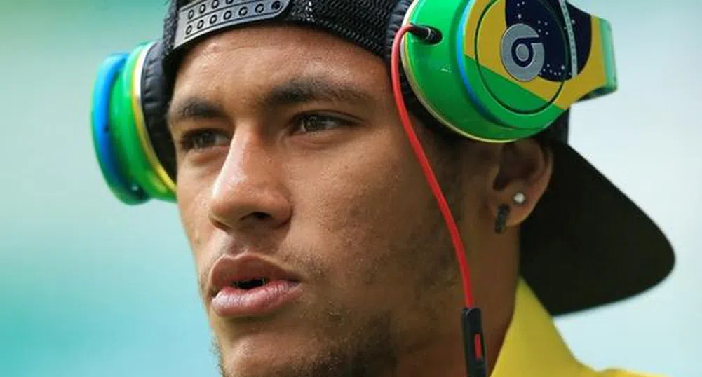 ФИФА забрани слушалките Beats по време на Световното