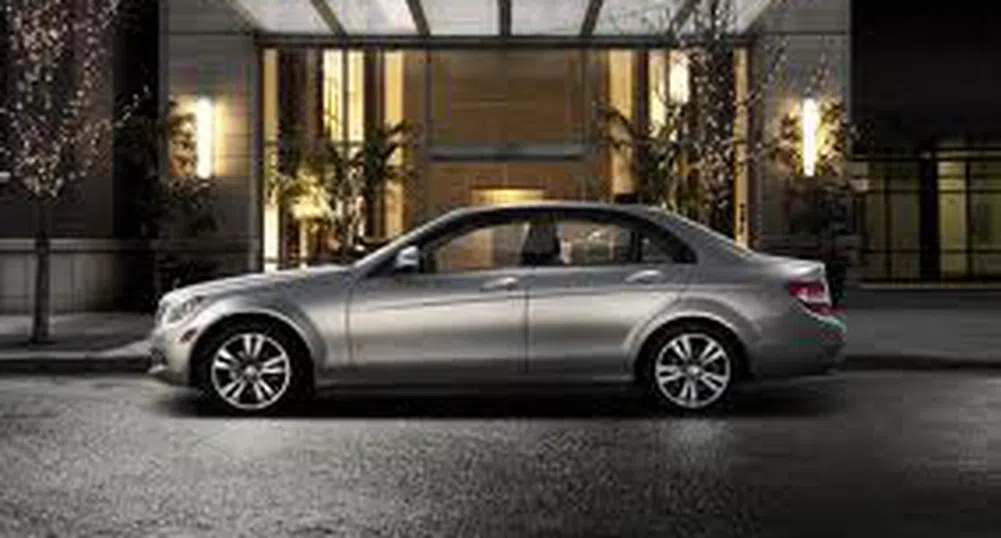 Mercedes C-класа задмина BMW-3 по продажби
