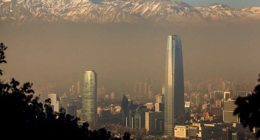 В Сантяго обявиха екологично извънредно положение