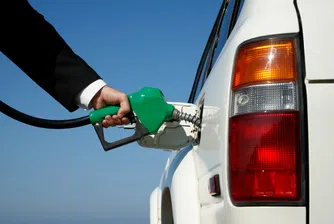 Какво се случва с горивата при поевтиняването на петрола