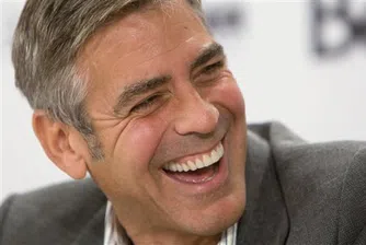 Как Джордж Клуни влиза в измами с хиляди долари