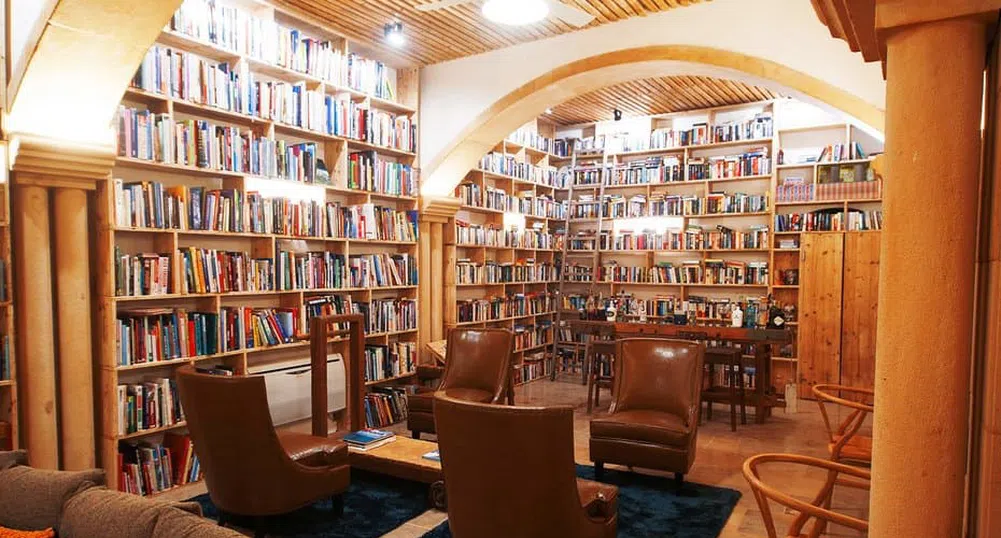 Този португалски хотел е мечтата на всеки, който обича да чете