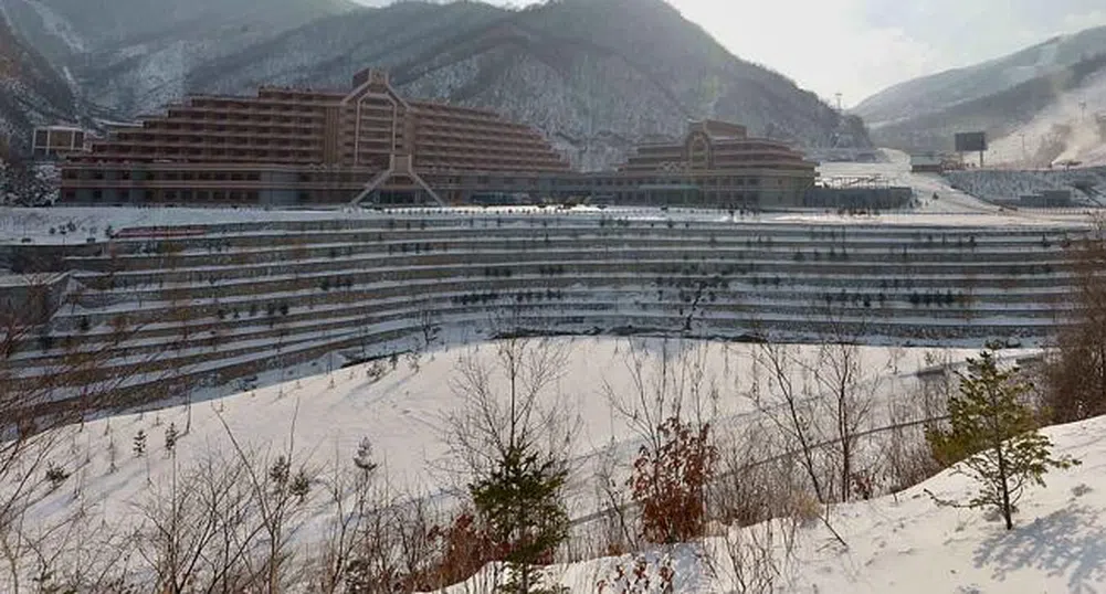 Първият ски курорт в Северна Корея отвори врати
