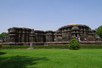 В Индия строят най-високия храм в света