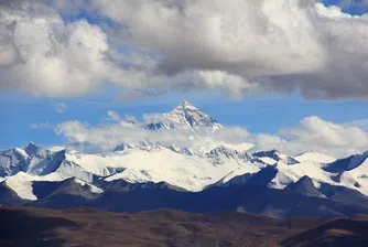 Туристически комплекс на Еверест ще строи Китай
