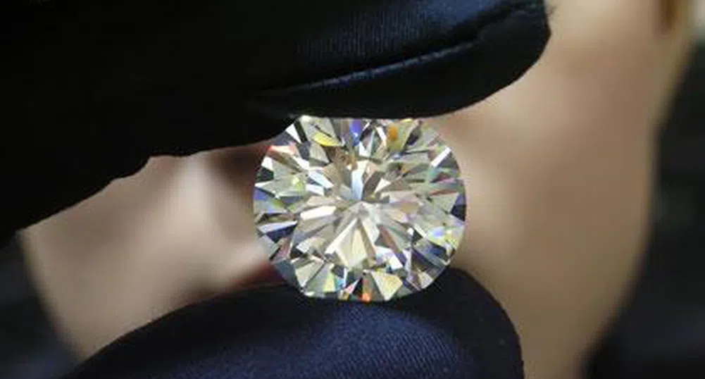 Разпродажба на диаманти за 2 млрд. долара