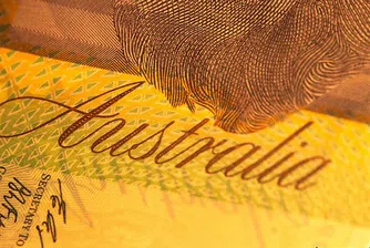Австралийският долар се отлепи от близо седеммесечното си дъно