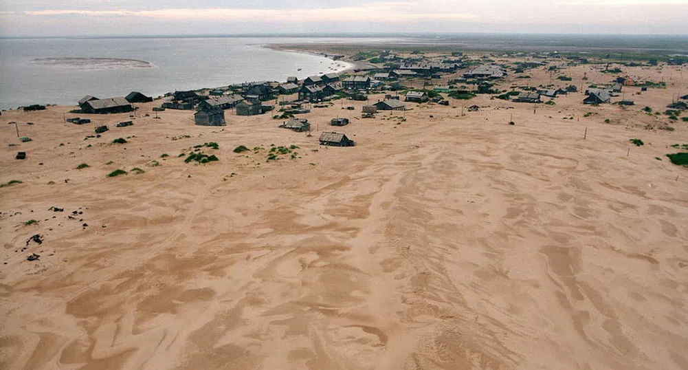 Руското село, което пясъкът погребва всяка нощ