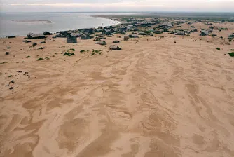 Руското село, което пясъкът погребва всяка нощ