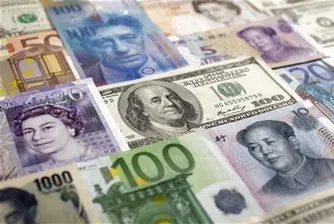Йената с близо тригодишен минимум спрямо еврото и долара
