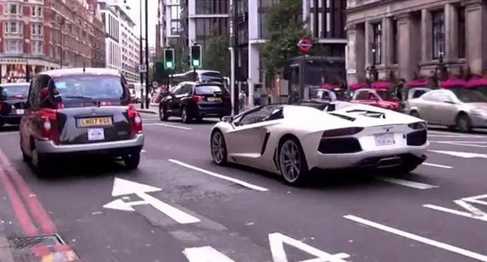 Какви суперавтомобили се движат по улиците на Лондон?
