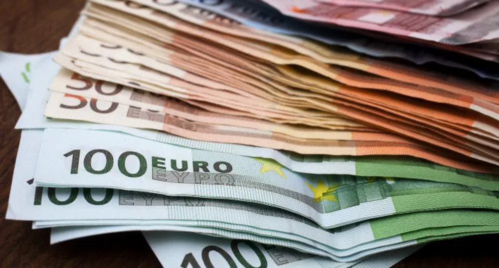 ЕЦБ повиши спешната ликвидност за Гърция за четвърти път