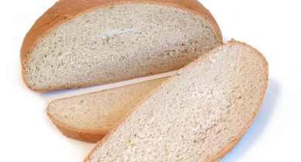 Хляб по стандарт: брашно, мая, сол и вода
