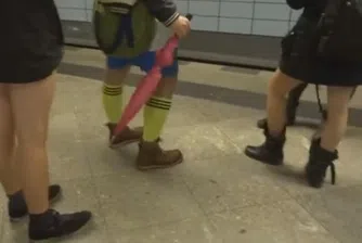 Да пътуваш по гащи в метрото (видео)