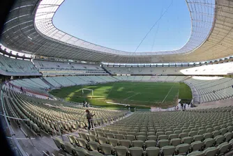 В Бразилия откриха първия стадион за Световното по футбол през 2014 г.