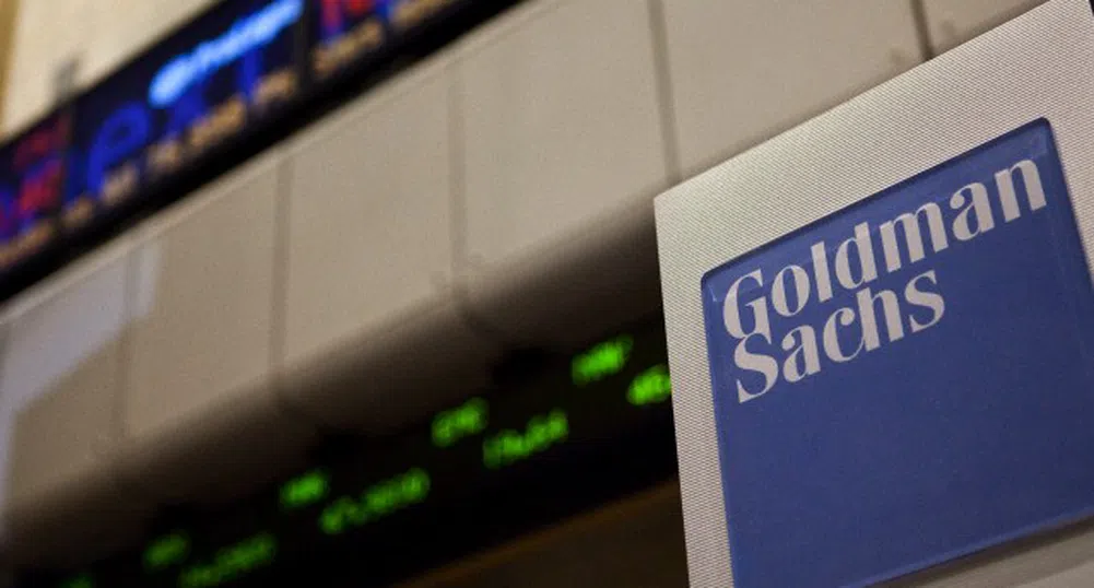 Goldman Sachs подобрява репутацията си, продавайки неудобен актив