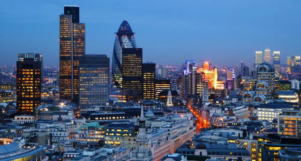 Заплатите на лондонските банкери нарастват с 6% през юли