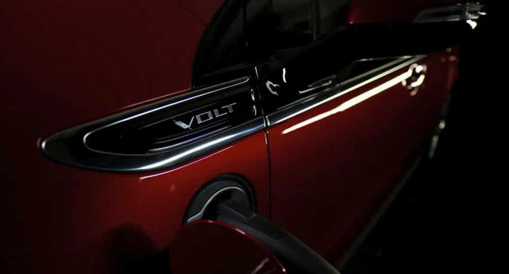 Пентагонът купува 1 500 електрически хибрида Chevrolet Volt