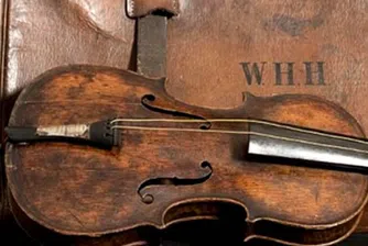 Продадоха цигулката от Титаник за над 1 млн. евро