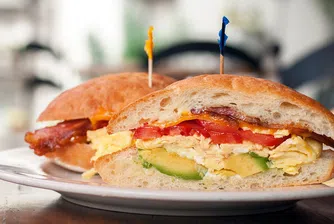 От какво е направен най-високият сандвич в света?