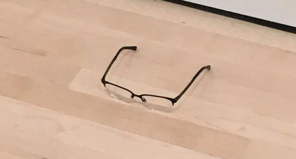 Какво се случва, когато някой остави очилата си в музей