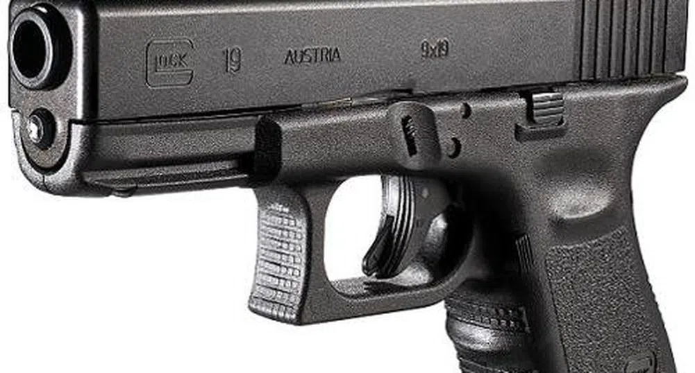 Стрелбата в САЩ доведе до скок в продажбите на Glock