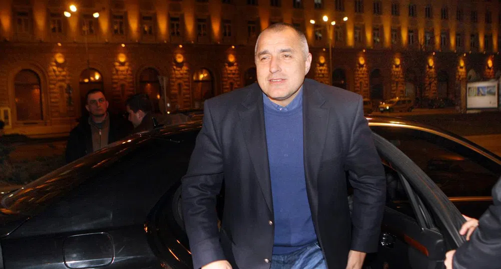 Ройтерс: Борисов иска полицаите сами да си заработят парите