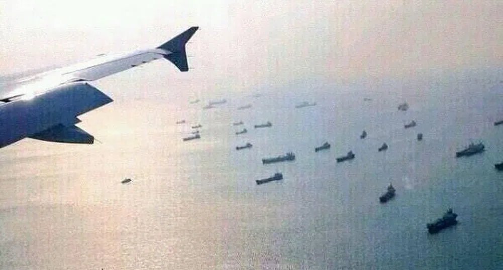 Пет кораба ще търсят отломки от изчезналия малайзийски самолет