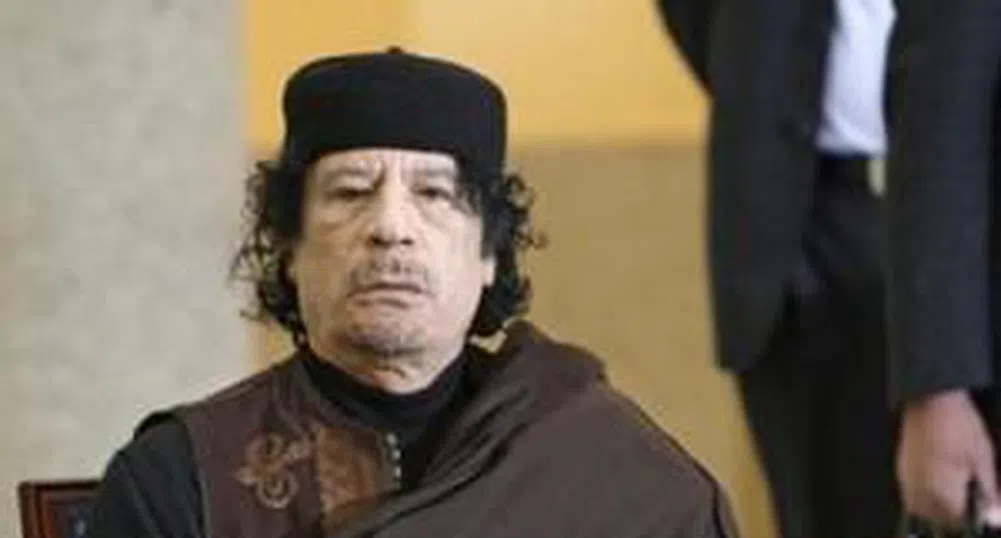 Кадафи проговори за първи път от седмици