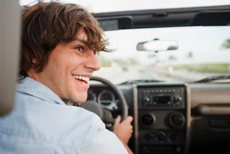 Доказано: Мъжете са по-добри шофьори от жените