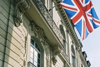 Най-странните искания на британци от консулствата им