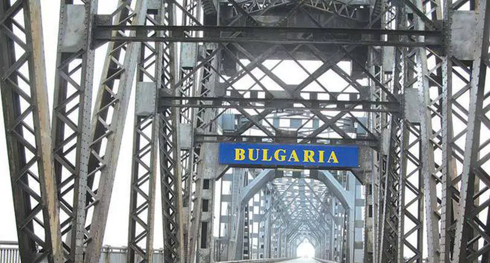 Румънците затвориха Дунав мост заради заподозрян за обир българин