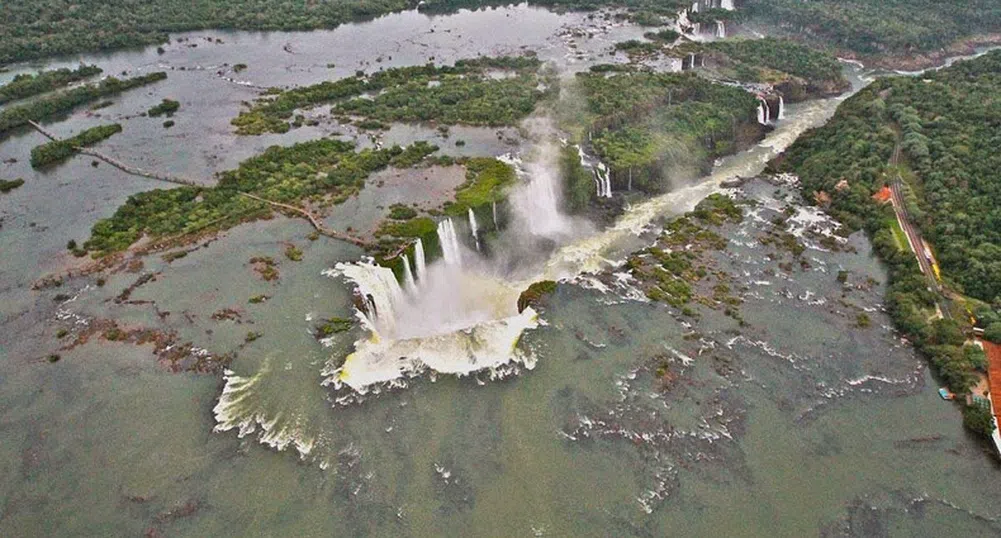 Красивите водопади, които човечеството разруши