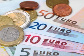 Еврото на крачка от връщане над 1.3000