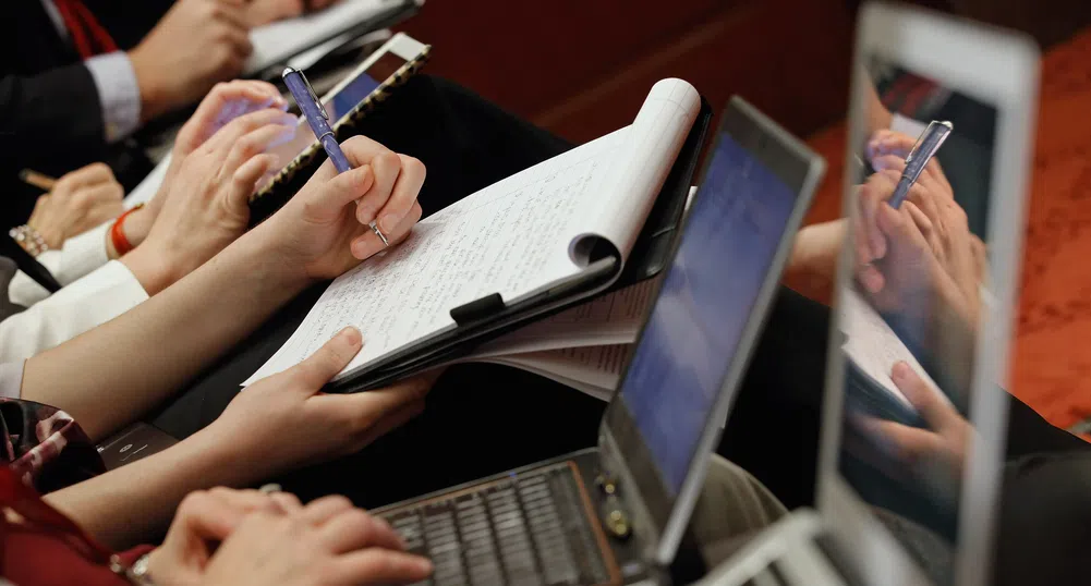 Служителите в технологичния сектор са по-богати, но по-нещастни