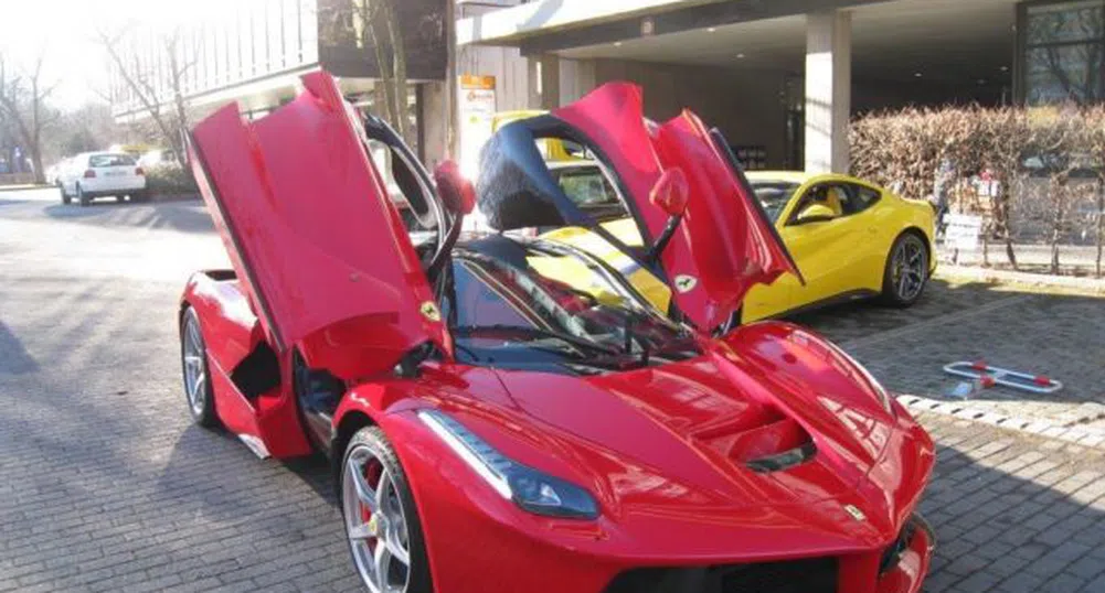 Новото Ferrari се продава в немски сайт