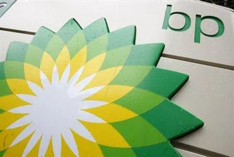 Moody's също понижи рейтинга на BP