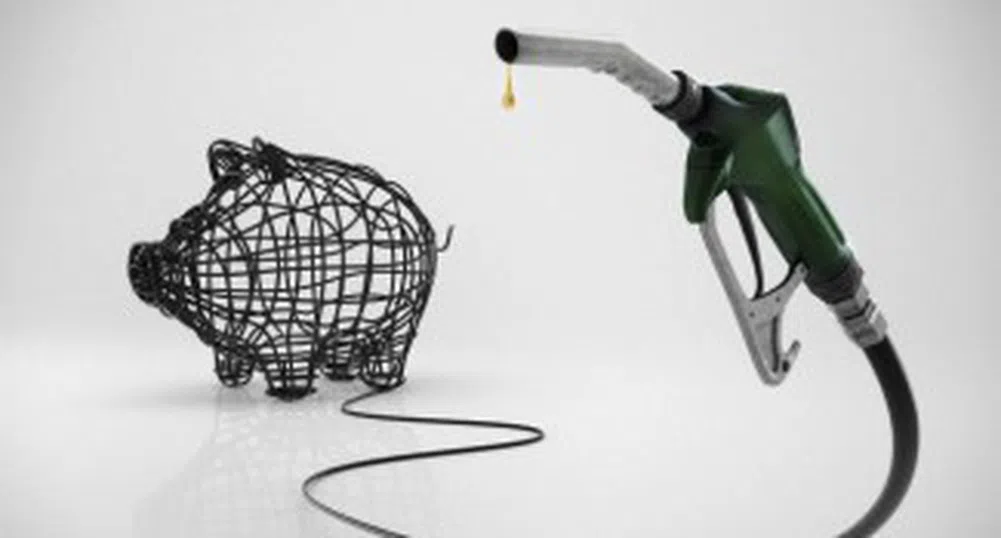 Бензинът и дизелът у нас с изравнени цени
