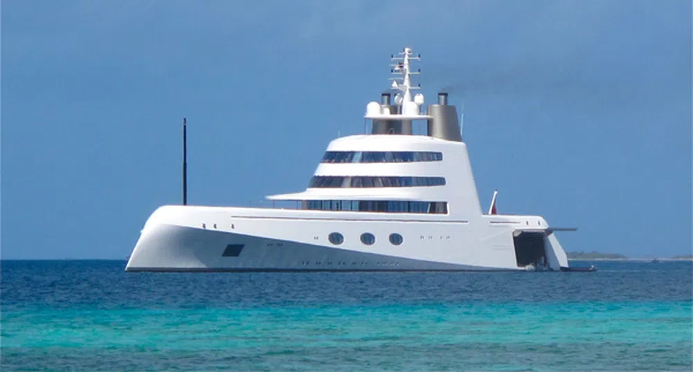 Една от най-луксозните и големи яхти в света се продава