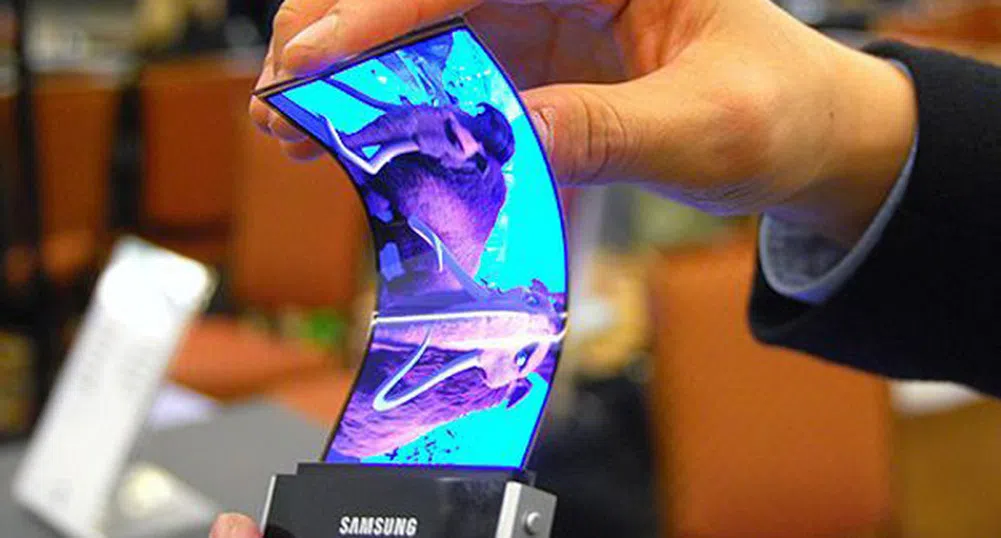 Samsung представя първия смартфон със сгъваем дисплей догодина?